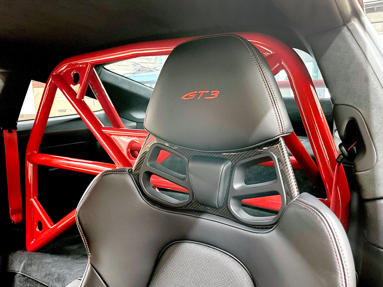 How to install a roll bar roll cage in the Porsche 992 GT3RS GT3 from CMS Performance at the lowest price