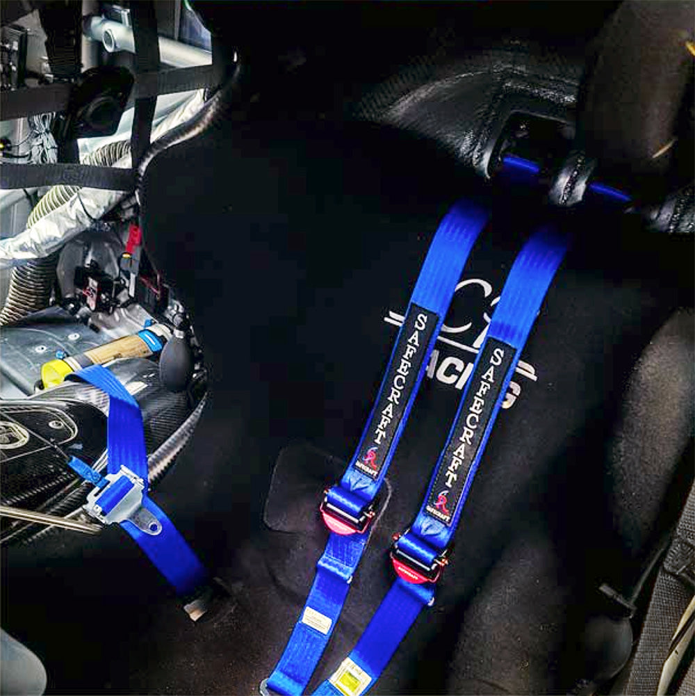 safecraft-5015-harness-in-car-blue-installed-image